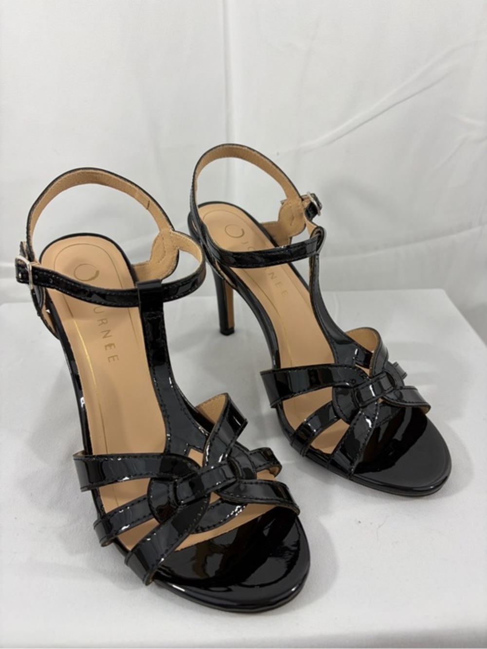 NWT Journee Collection Women’s Size 7.5W Shiny Black T-Strap Heels